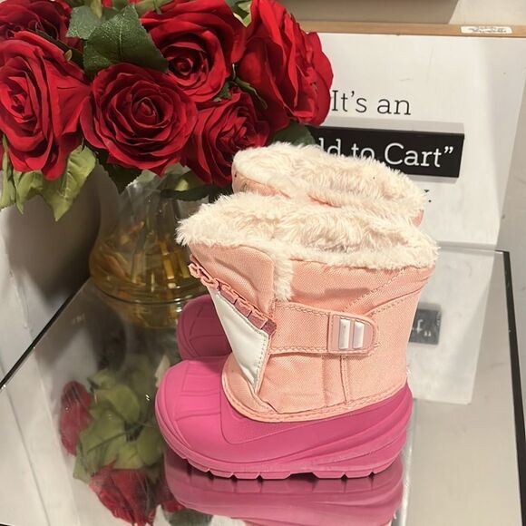 TODDLER GIRL CAT & JACK BOOTS - Picture 4 of 6